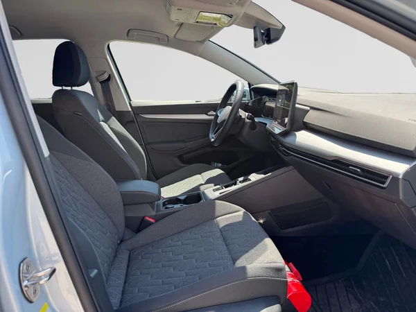 VOLKSWAGEN Golf VIII (2025) — foto 3 van 24