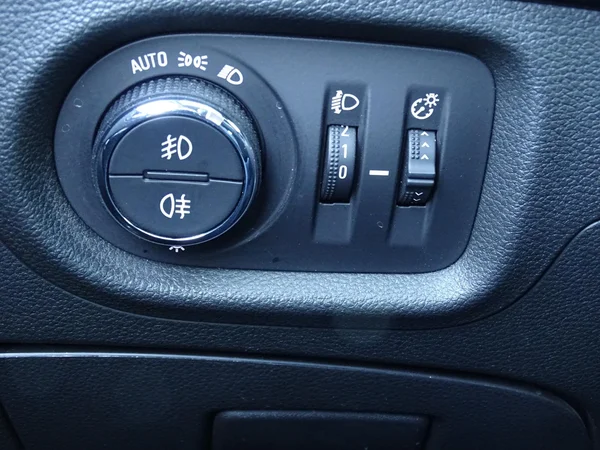 Opel Astra (2019) — foto 18 van 27