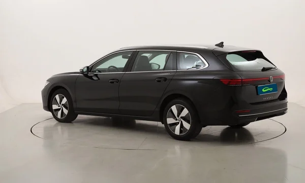 Volkswagen Passat SW (2025) — foto 15 van 21