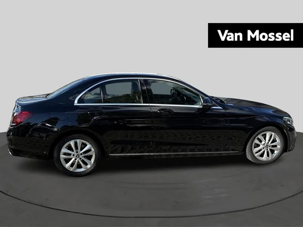 Mercedes-Benz C-Klasse (2020) — foto 13 van 17