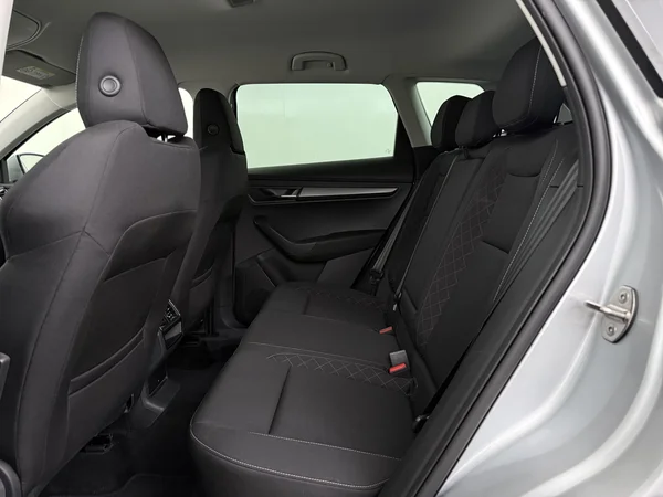 SKODA Karoq (2021) — foto 5 van 26
