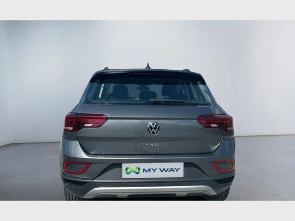 Volkswagen T-Roc (2023) — foto 24 van 29