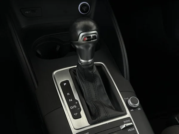 AUDI A3 (2019) — foto 4 van 28