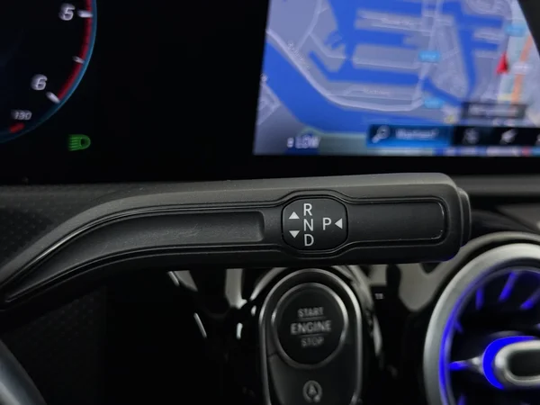 MERCEDES CLA 180 (2019) — foto 4 van 26