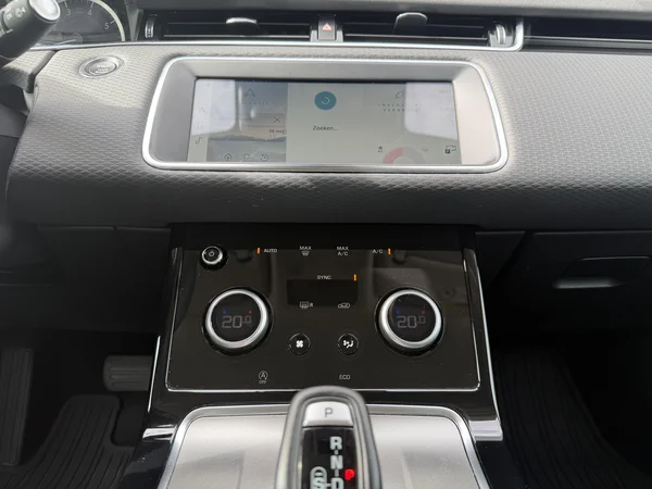 Land Rover Range Rover Evoque (2023) — foto 6 van 26