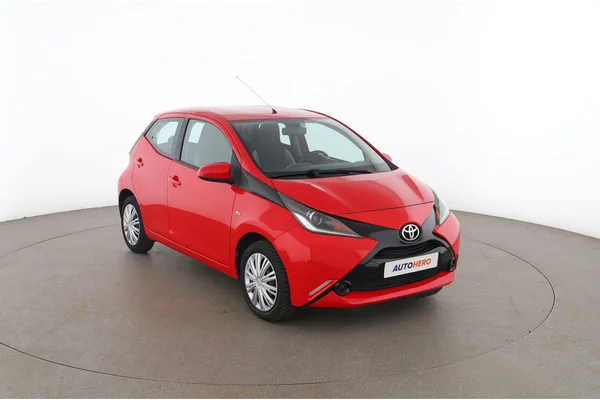 Toyota Aygo (2016) — foto 14 van 16