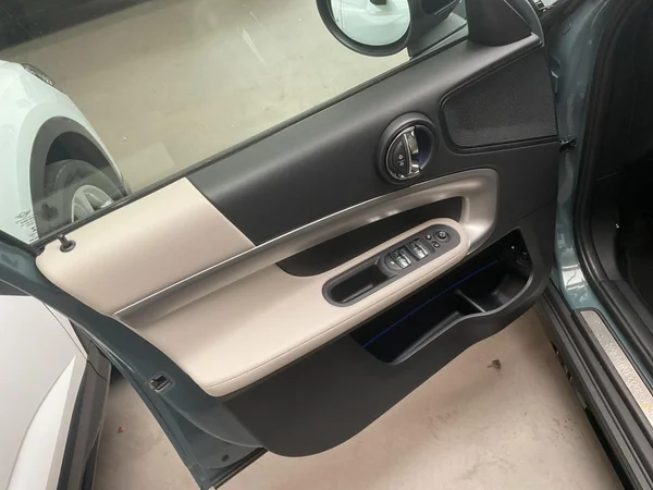 MINI Mini Countryman PHEV (F60 LCI) (2021) — foto 7 van 24