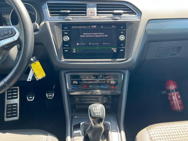 VOLKSWAGEN Tiguan (2022) — foto 18 van 18