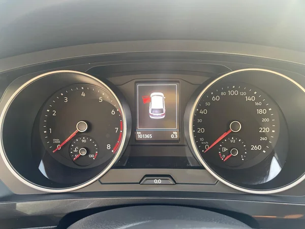 VOLKSWAGEN Tiguan (2017) — foto 5 van 21