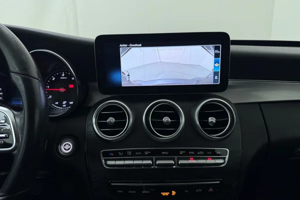 Mercedes-Benz C-Class SW (S205) (2020) — foto 5 van 31
