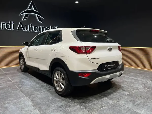 Kia Stonic (2020) — foto 16 van 19