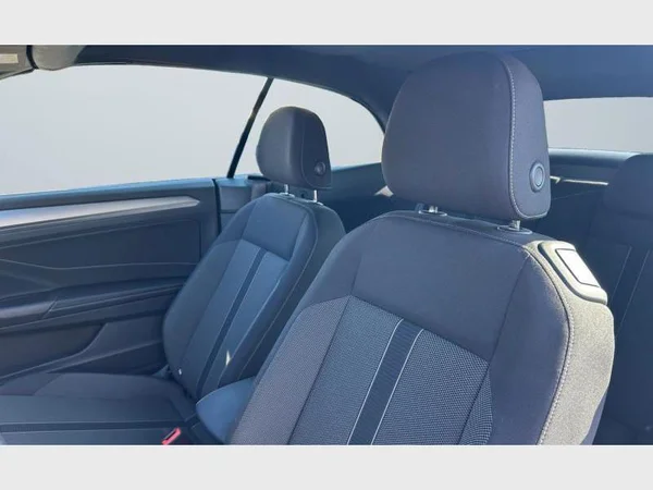 Volkswagen T-Roc Cabriolet (2025) — foto 29 van 29