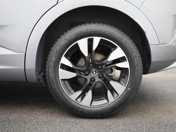 Opel Grandland (2023) — foto 5 van 40