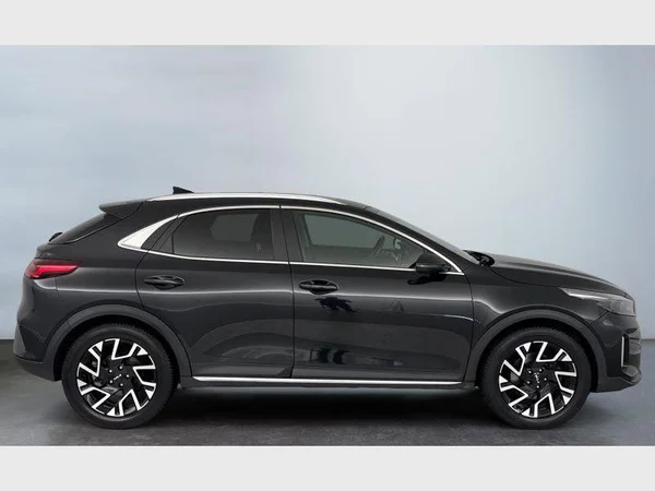 Kia XCEED (2023) — foto 19 van 25