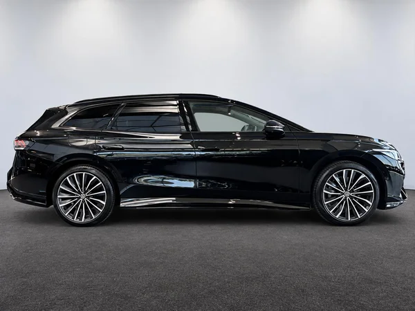 VOLKSWAGEN ID.7 Tourer (2026) — foto 7 van 12