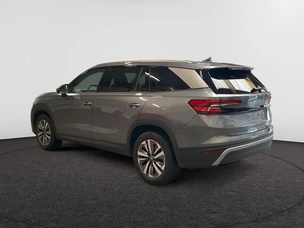 SKODA Kodiaq (2025) — foto 17 van 23