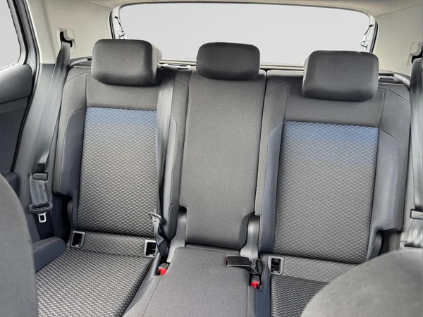 VOLKSWAGEN T-Cross (2020) — foto 2 van 16