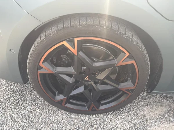 CUPRA Leon e-Hybrid (PHEV) (2025) — foto 16 van 23
