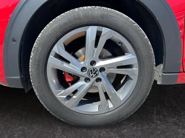 VOLKSWAGEN Taigo (2022) — foto 24 van 31