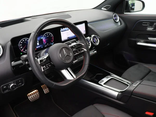 MERCEDES-BENZ GLA (H247) (2025) — foto 3 van 30