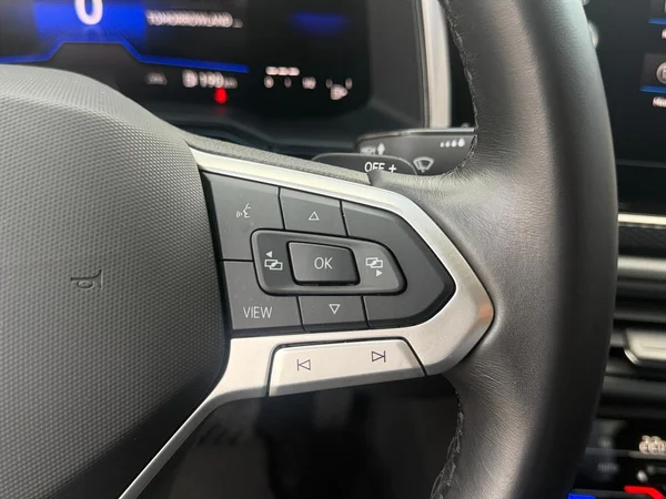 VOLKSWAGEN Taigo (2025) — foto 3 van 19