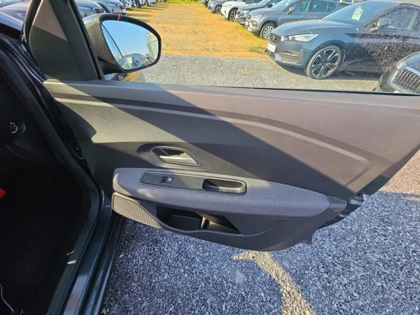 DACIA Sandero (2023) — foto 9 van 24