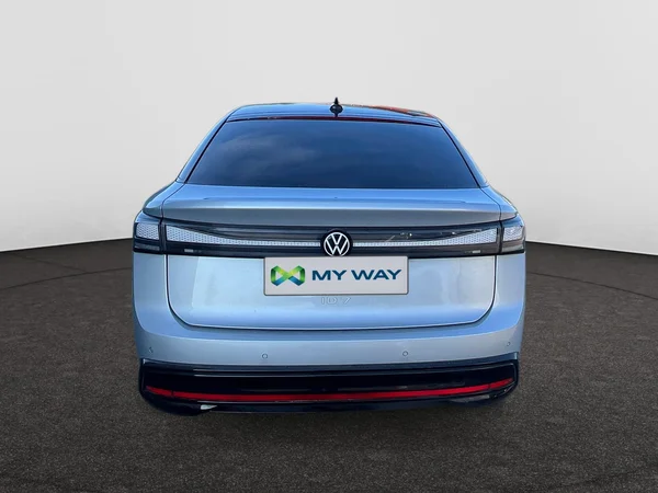 VOLKSWAGEN ID.7 (2024) — foto 24 van 24