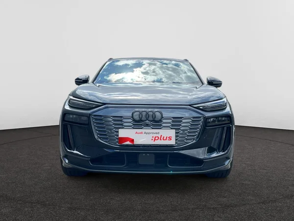 AUDI SQ6 Sportback e-tron (2025) — foto 18 van 24