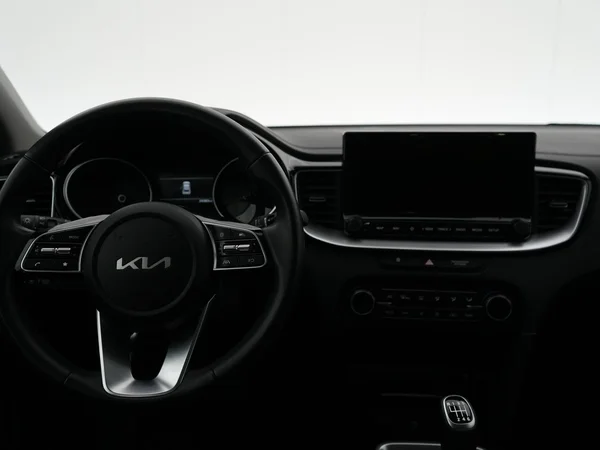 Kia XCeed (2024) — foto 20 van 22