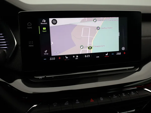 SKODA Octavia Combi PHEV (2024) — foto 19 van 22