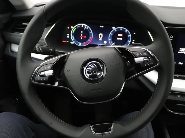 SKODA Octavia Combi (2025) — foto 8 van 27