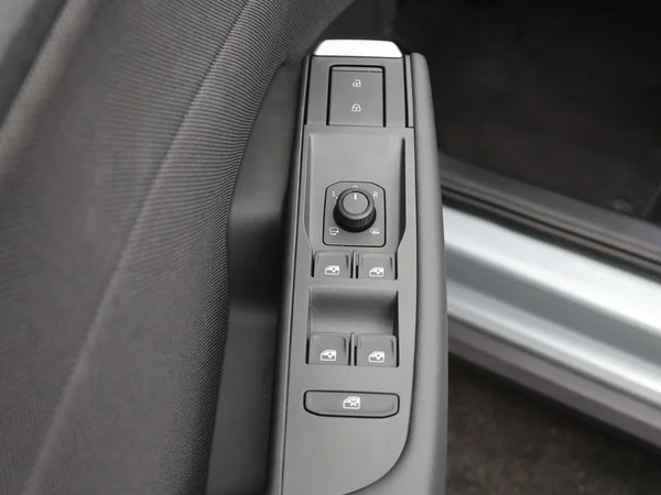 VOLKSWAGEN ID.Polo (2026) — foto 13 van 23