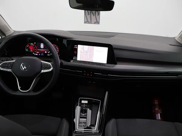 VOLKSWAGEN Golf VIII eHybrid (PHEV) (2024) — foto 6 van 29