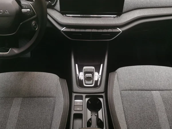 SKODA Octavia Combi (2026) — foto 6 van 15