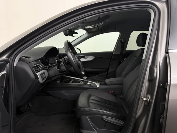 AUDI A4 (2021) — foto 2 van 30