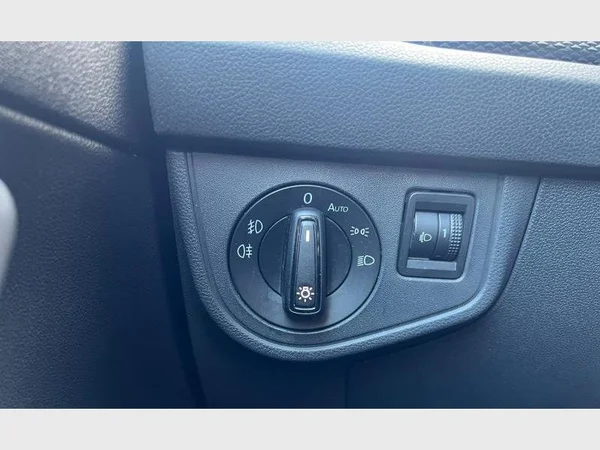 Volkswagen Polo (2023) — foto 9 van 28