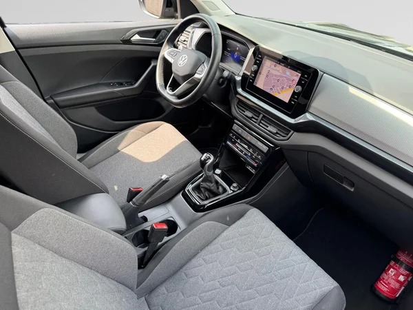 VOLKSWAGEN T-Cross (2024) — foto 14 van 16