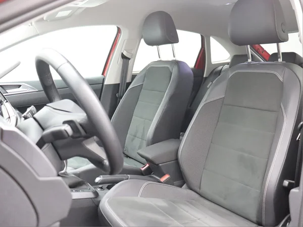 VOLKSWAGEN Taigo (2024) — foto 12 van 13