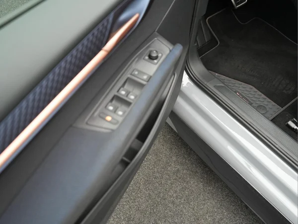 CUPRA Born (2026) — foto 2 van 22