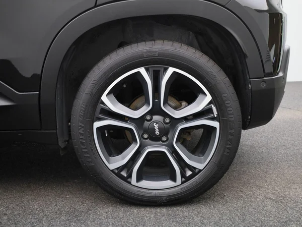 Jeep Avenger (2023) — foto 5 van 39