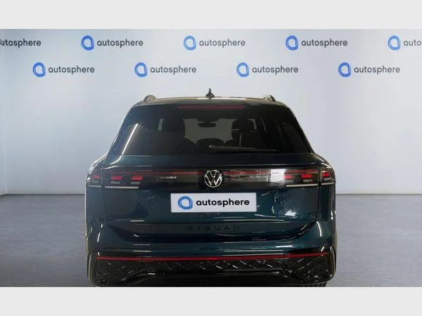 VOLKSWAGEN Tiguan (2026) — foto 24 van 29