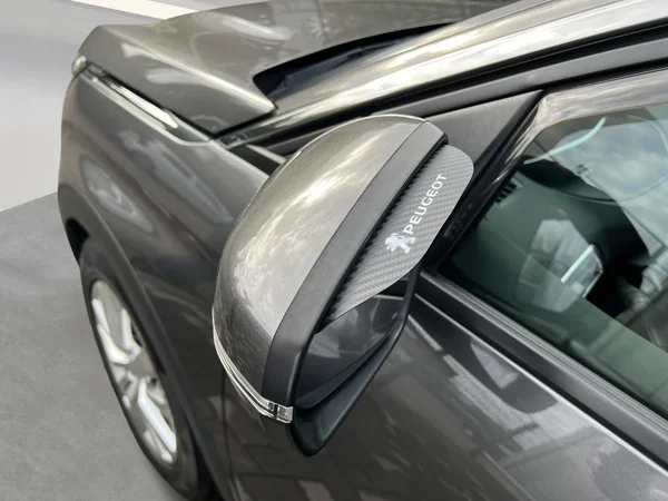 Peugeot 5008 (2019) — foto 13 van 26
