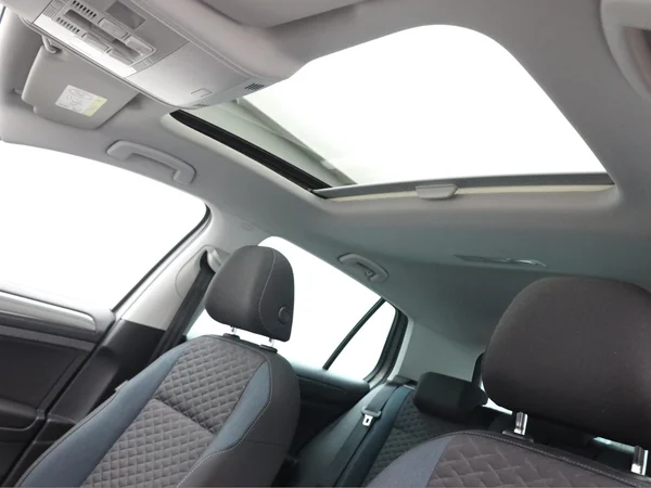 VOLKSWAGEN Golf VII (2020) — foto 13 van 20