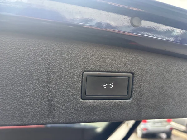 VOLKSWAGEN Tiguan Allspace (2023) — foto 7 van 17