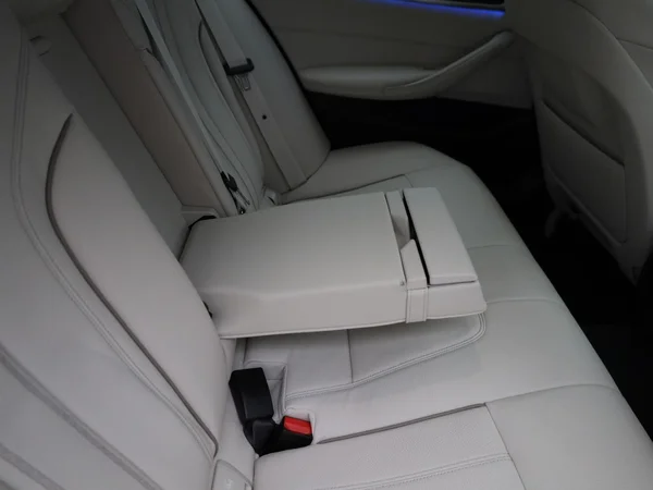 BMW 5 Reeks (2022) — foto 50 van 61