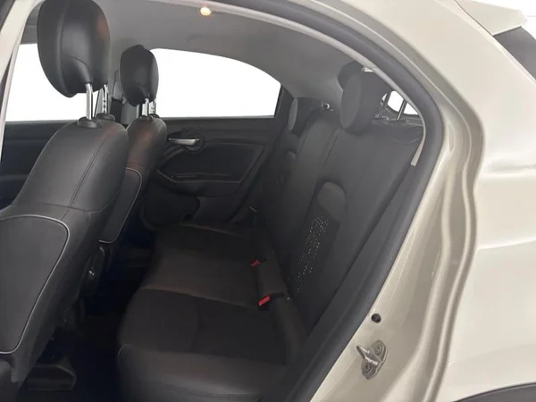 FIAT 500X Dsl (2021) — foto 7 van 25