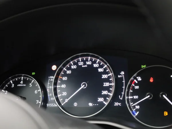 Mazda 3 (2021) — foto 16 van 43