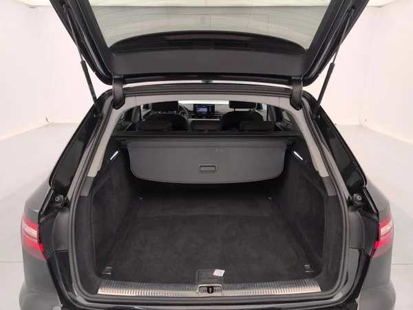 Audi A4 sw (2022) — foto 3 van 35