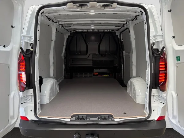 VOLKSWAGEN Transporter T7 32 Fourgon Swb Dsl (2026) — foto 14 van 22