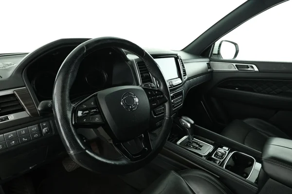 Ssangyong Rexton (2019) — foto 2 van 16
